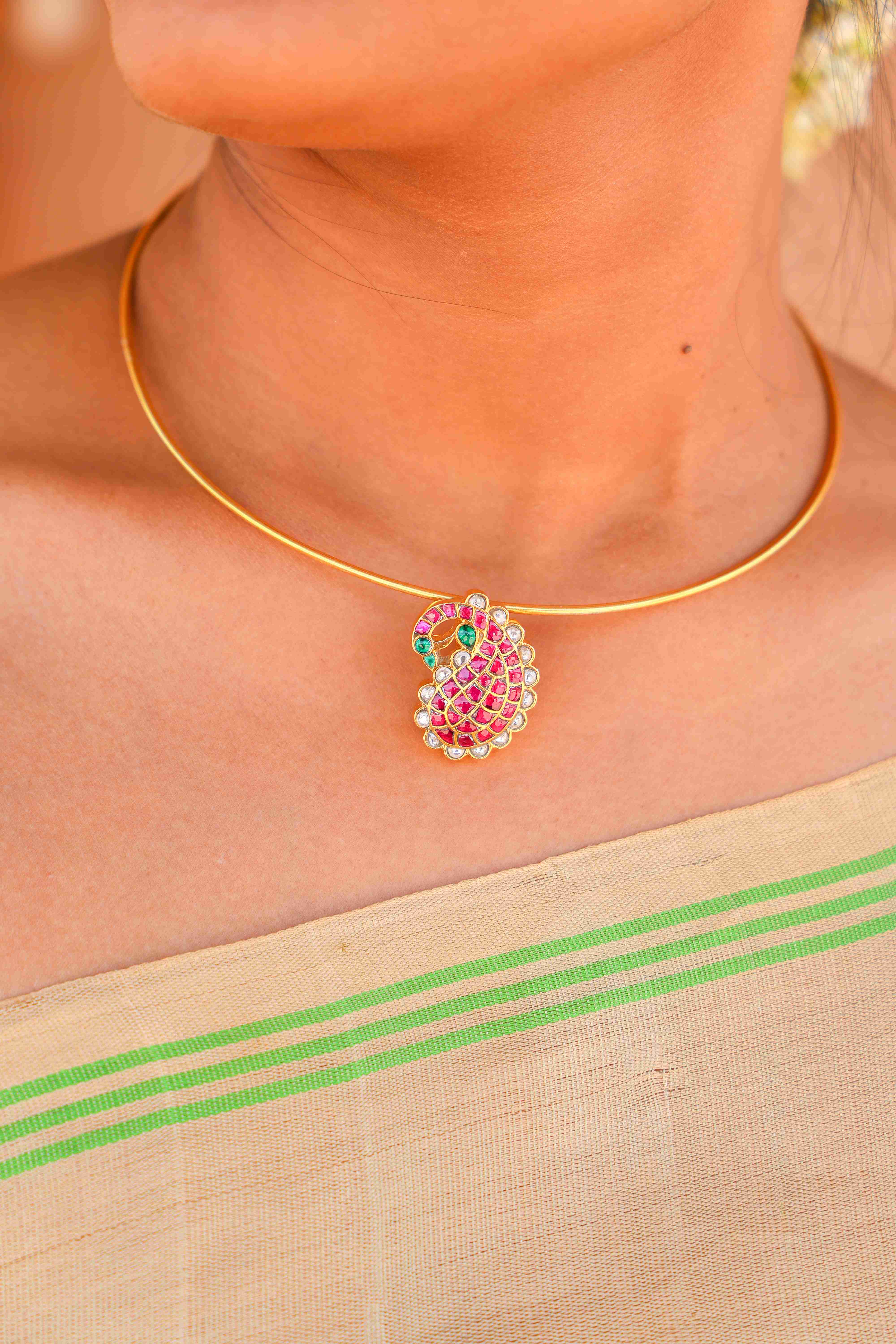 Paisley Elegance Pendant