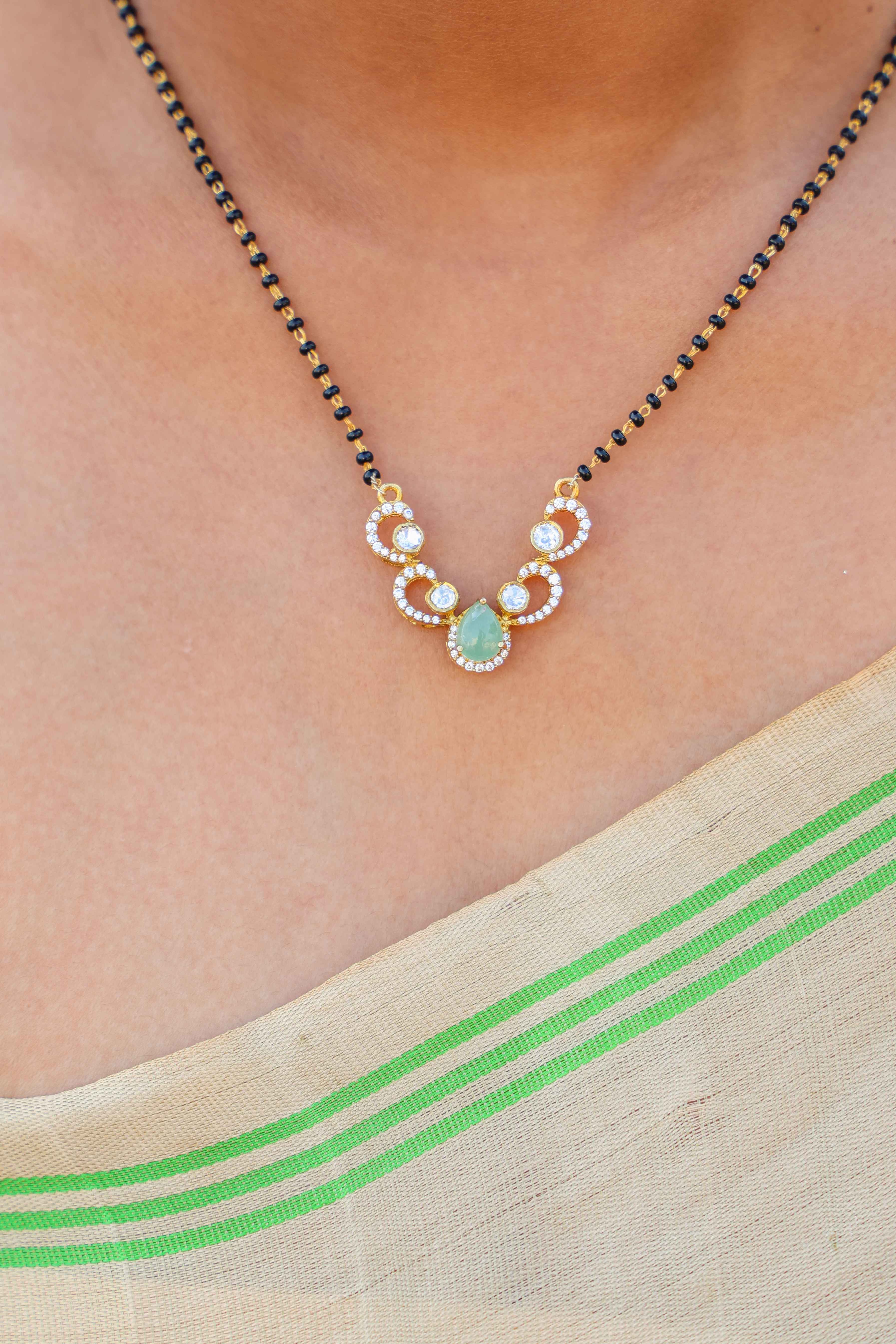 Graceful Emerald Mangalsutra