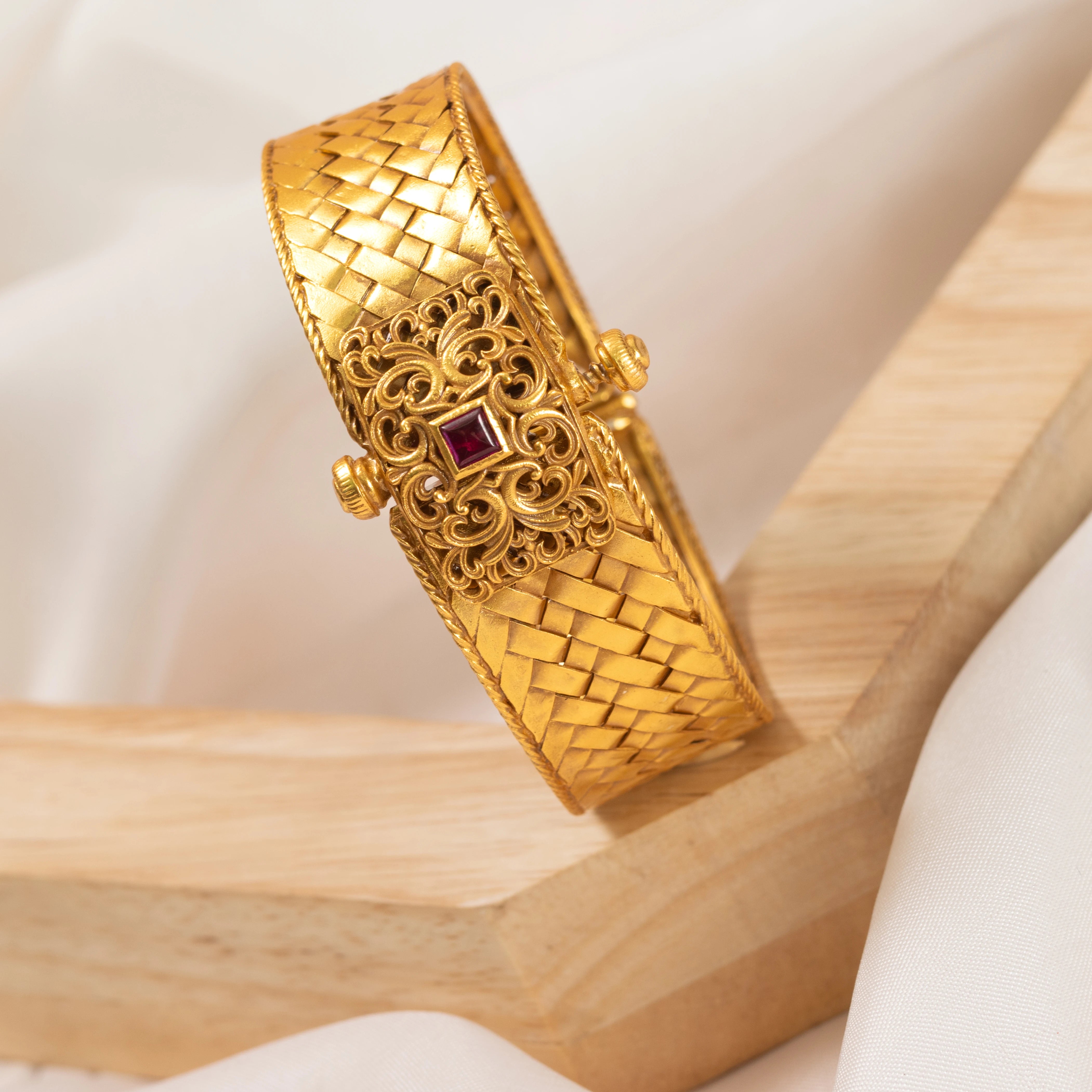 Rathna Veni – Heritage Ruby Woven Kada