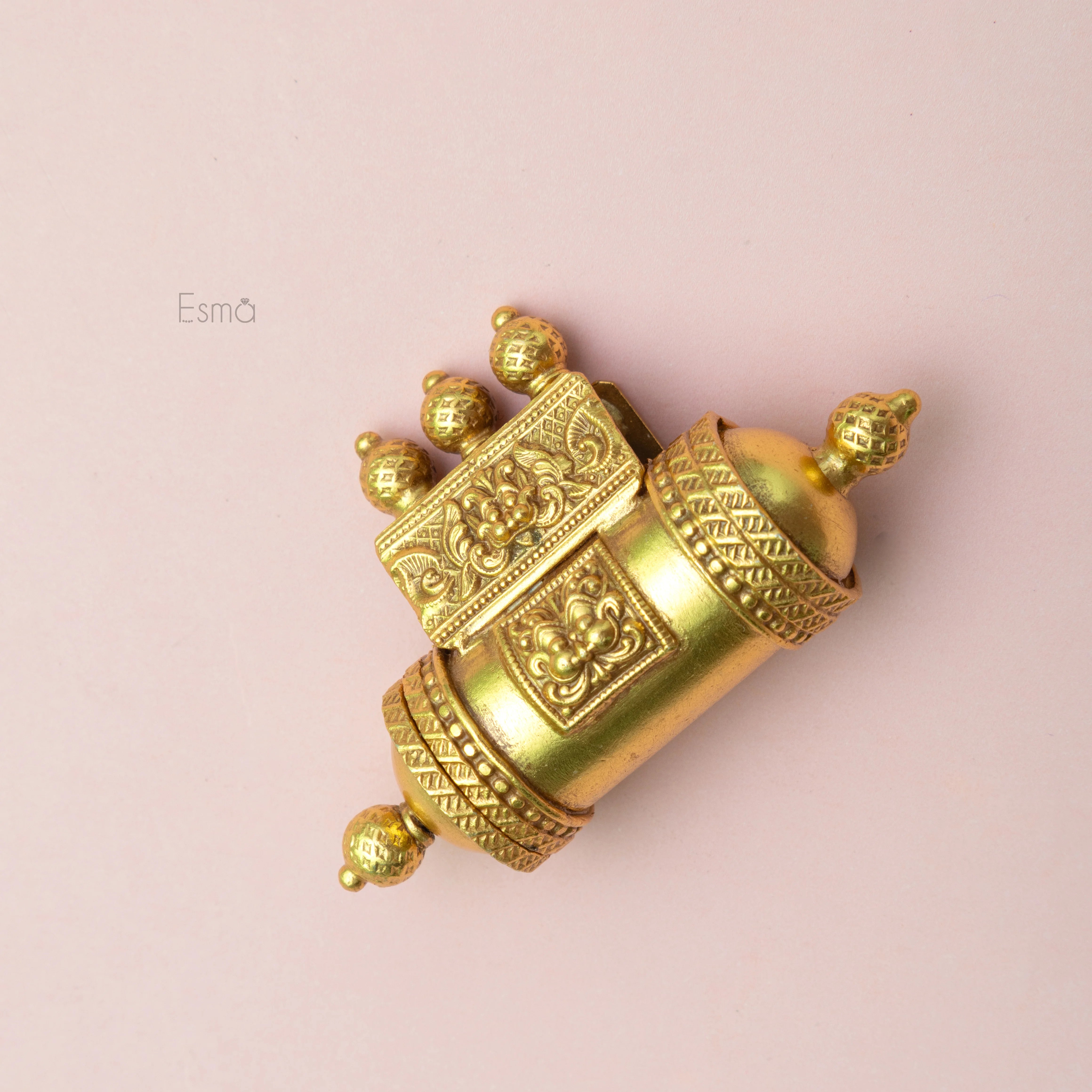 Regal Taweez Pendant