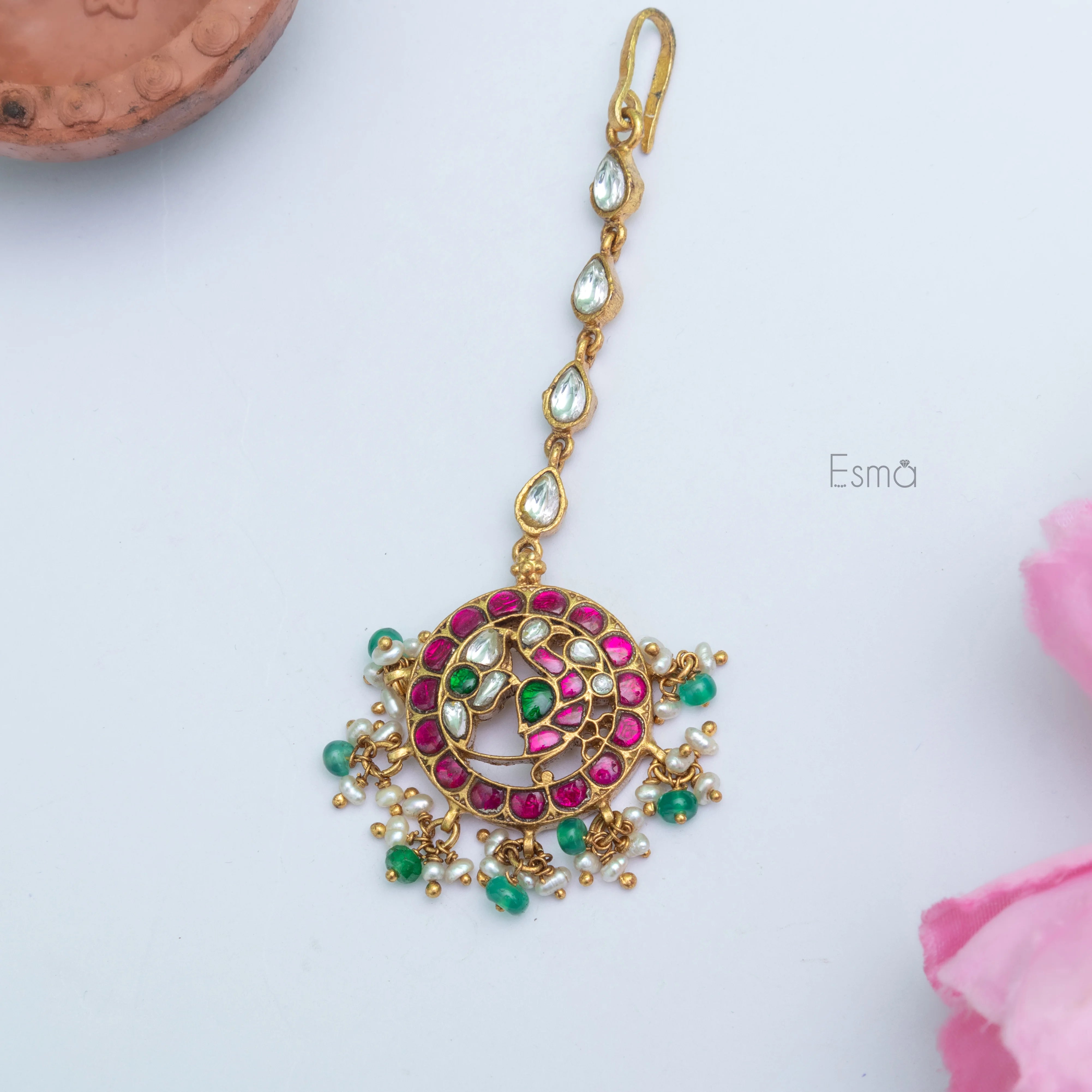 Indulekha Kundan Tikka