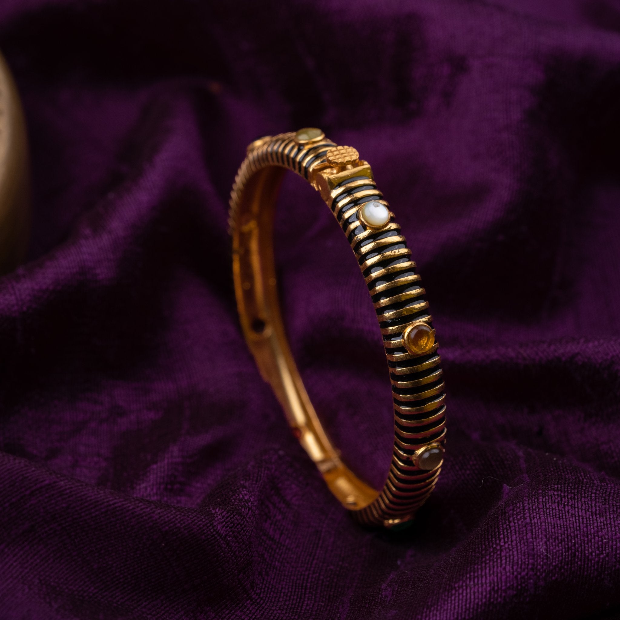Mekhala Bangles