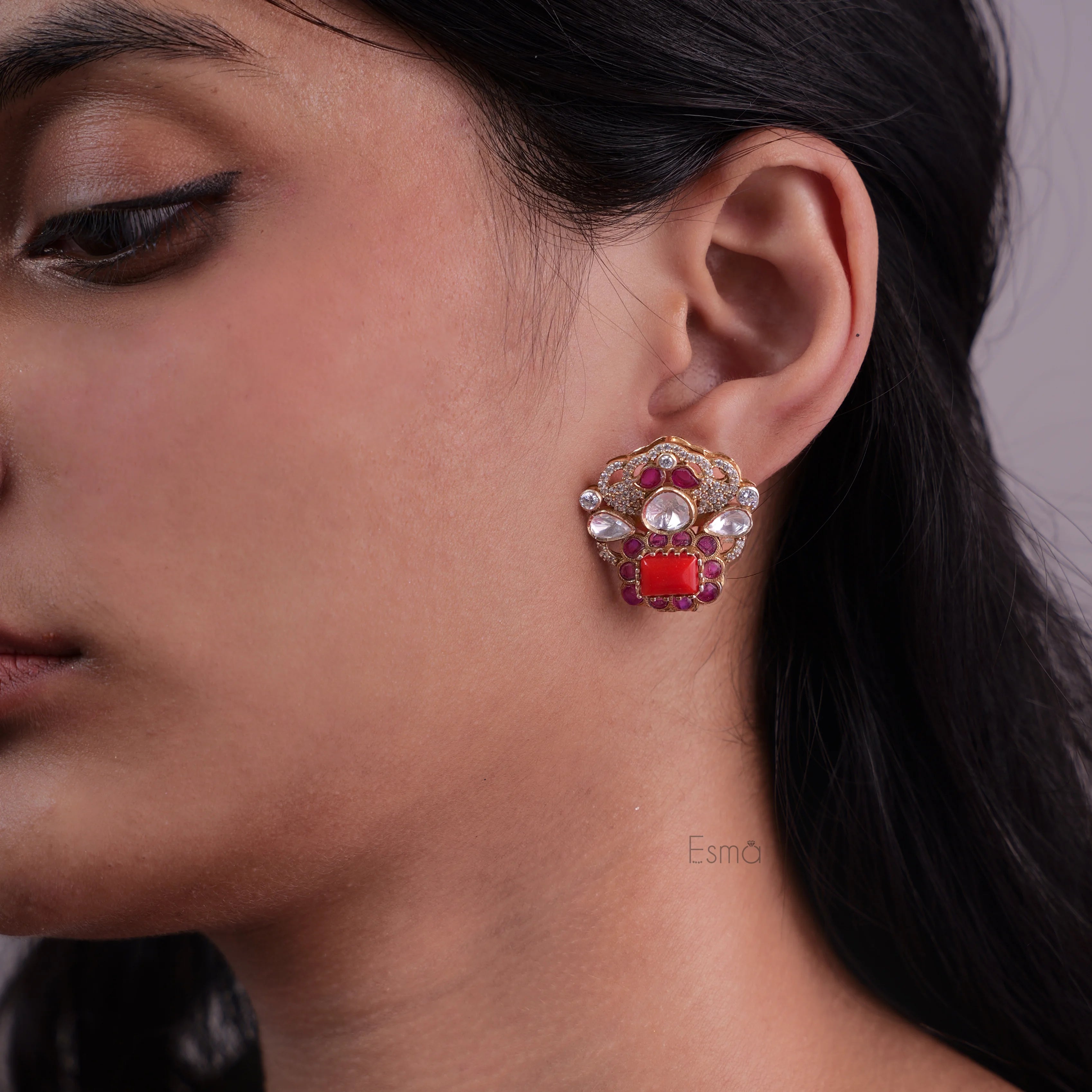 Ratna Mandira Studs