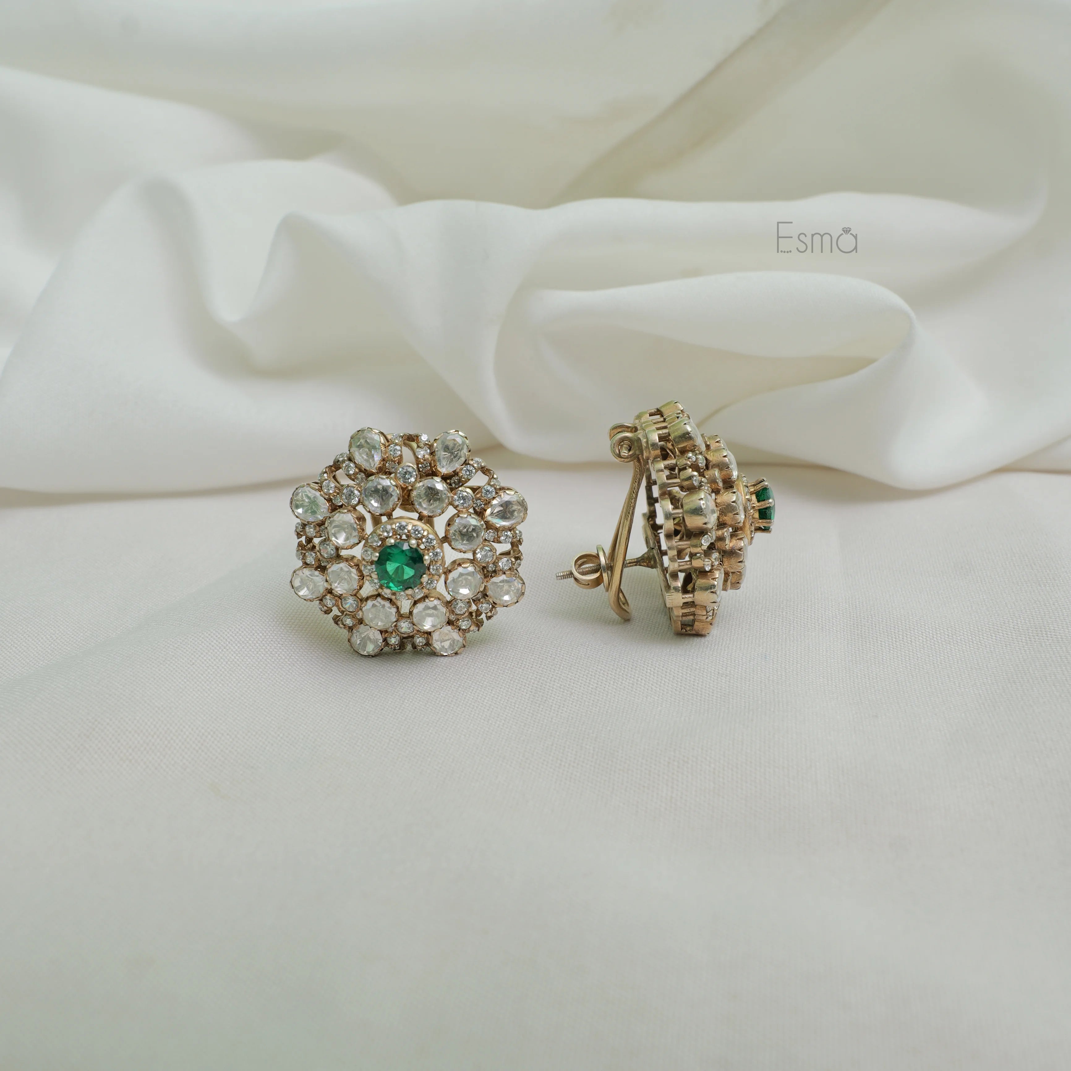 Eesha Moissanite Studs