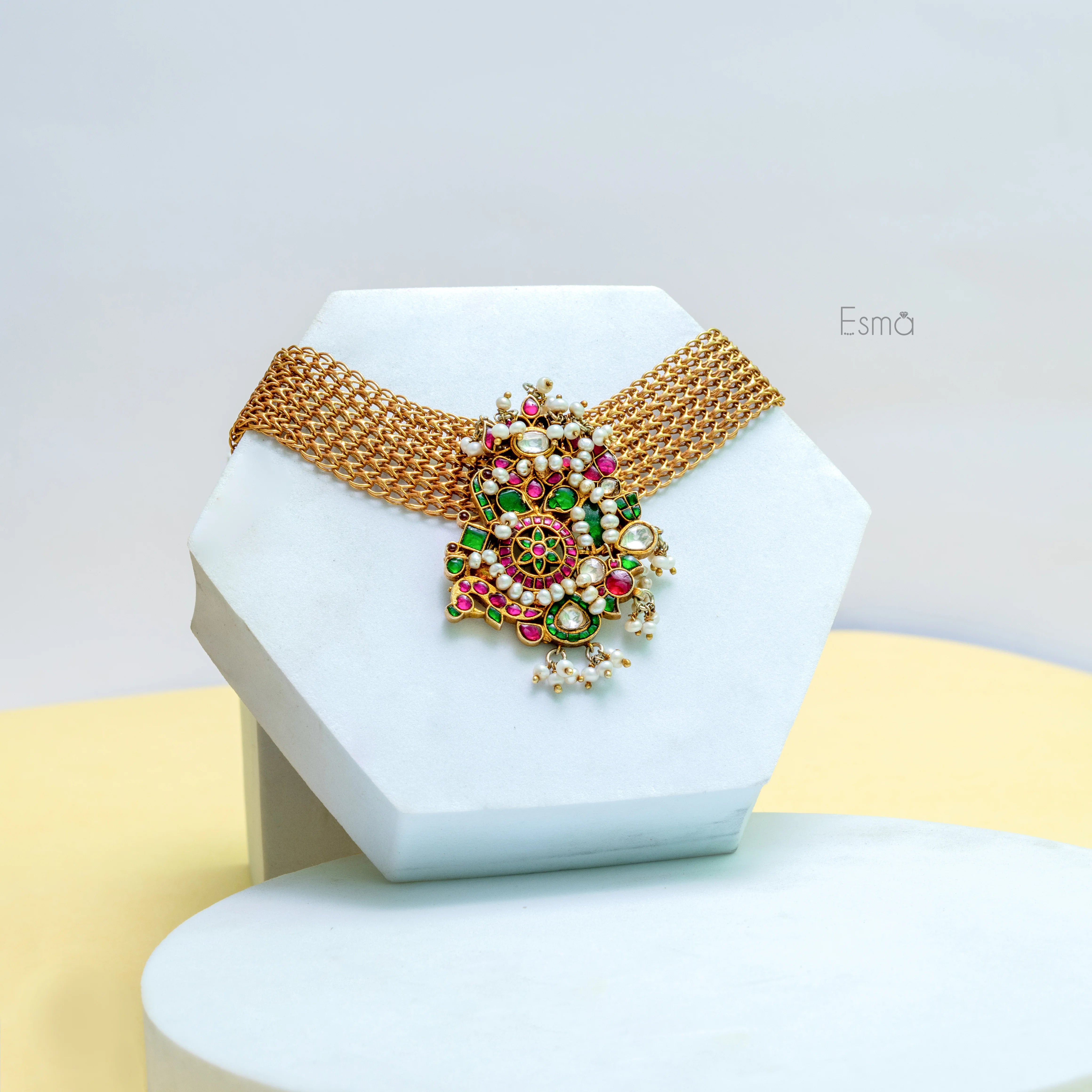 Rajwada Kundan & Pearl Pendant