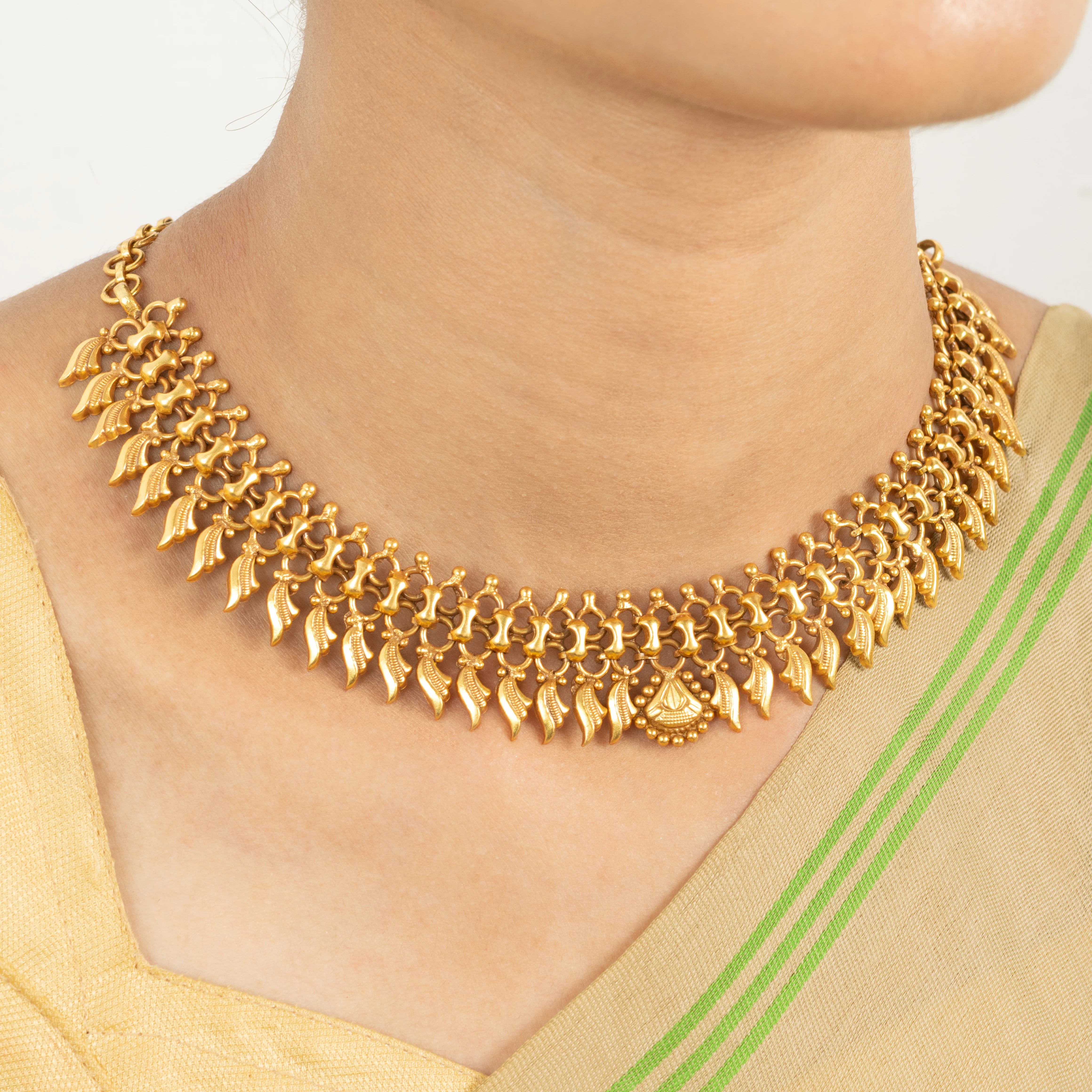 Amrapali Choker