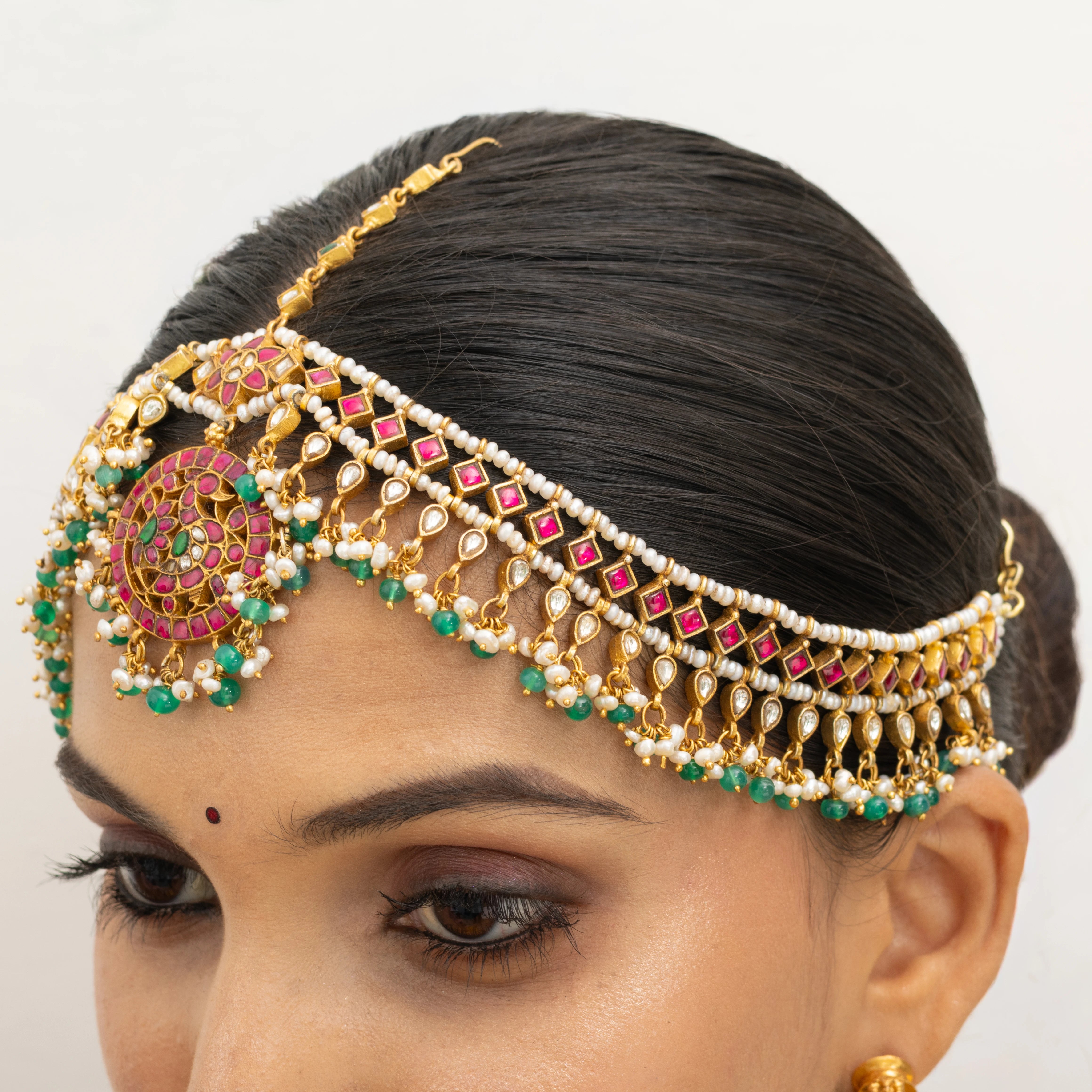 Ratna Varnam Maang Tikka