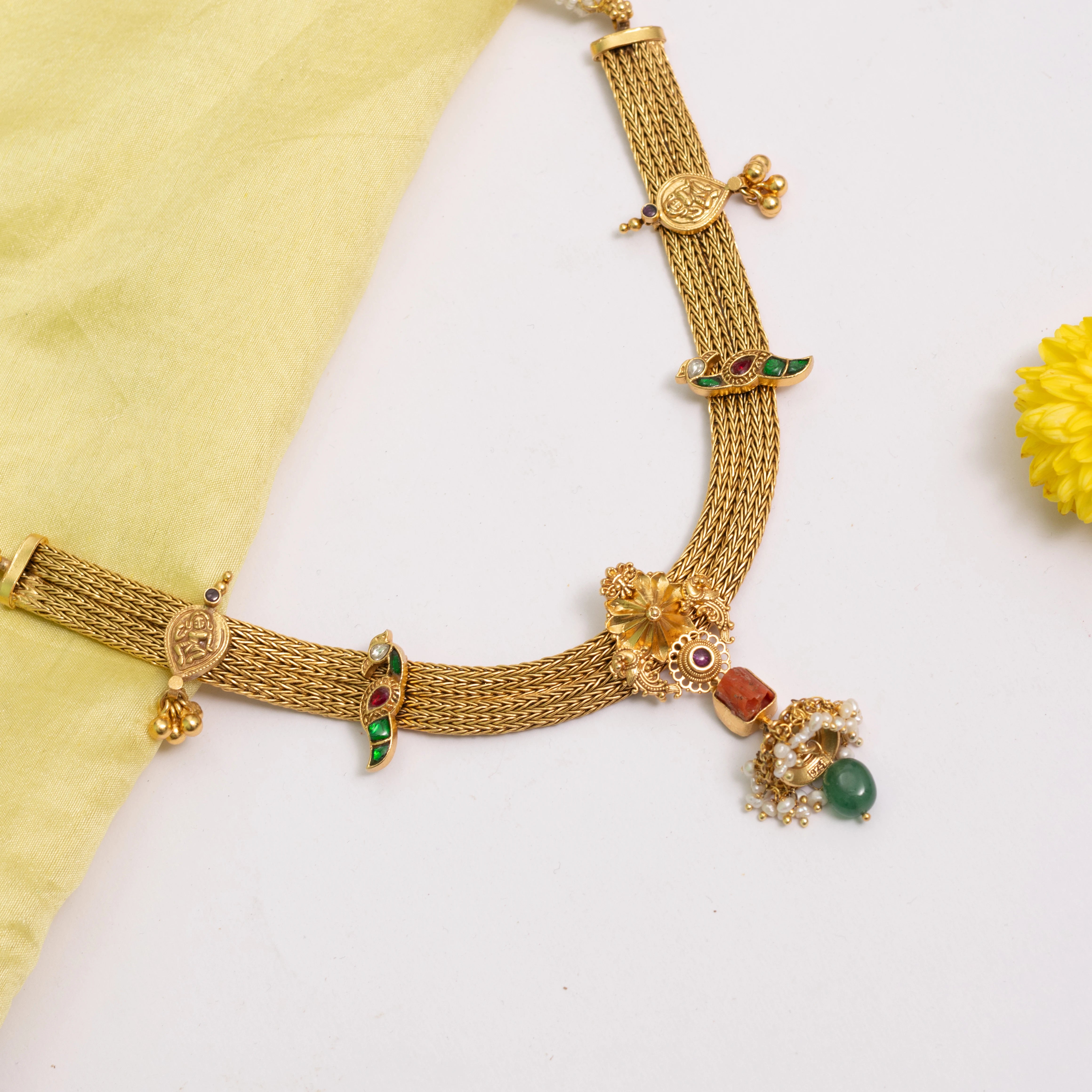 Manjari Pancharatna Choker