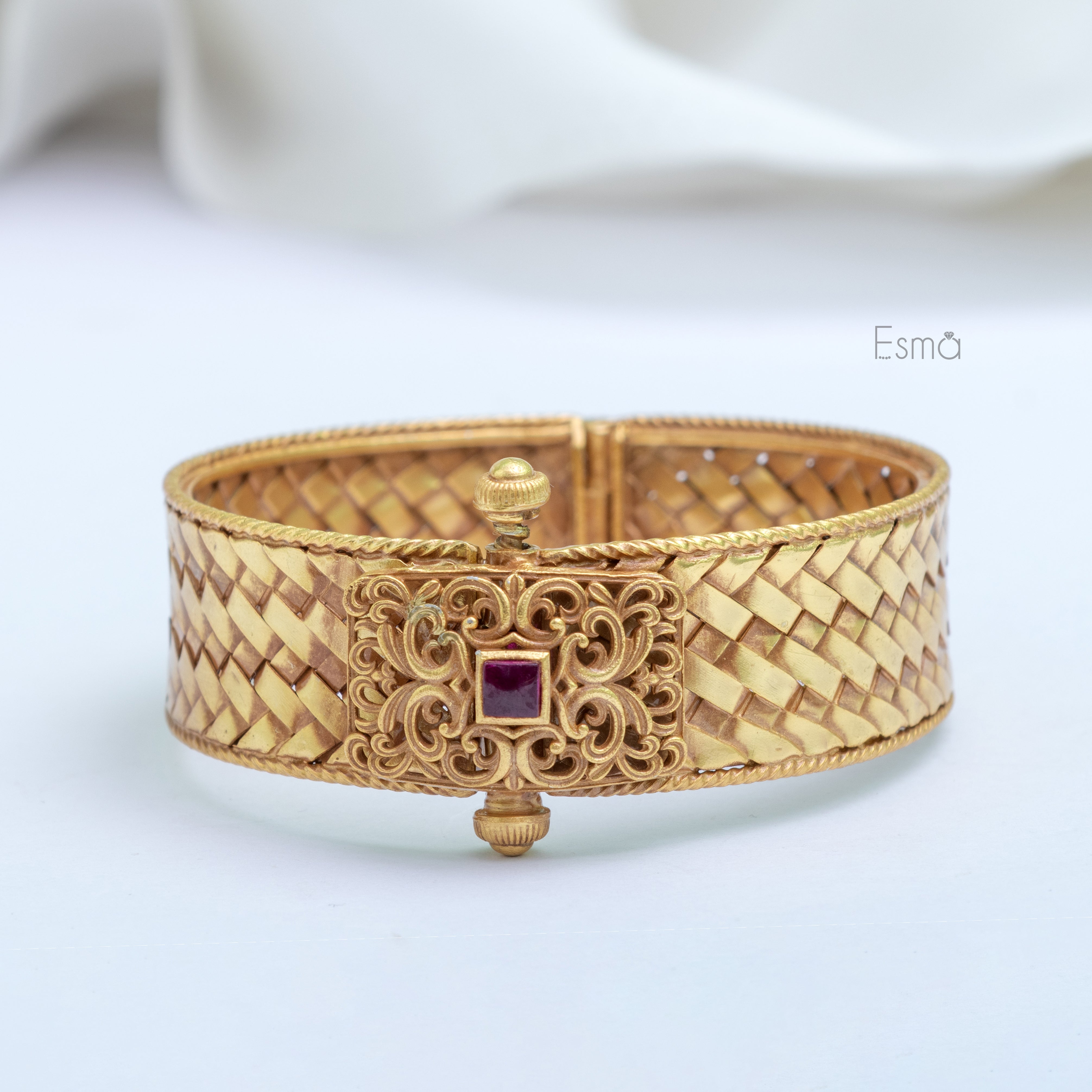 Rathna Veni – Heritage Ruby Woven Kada