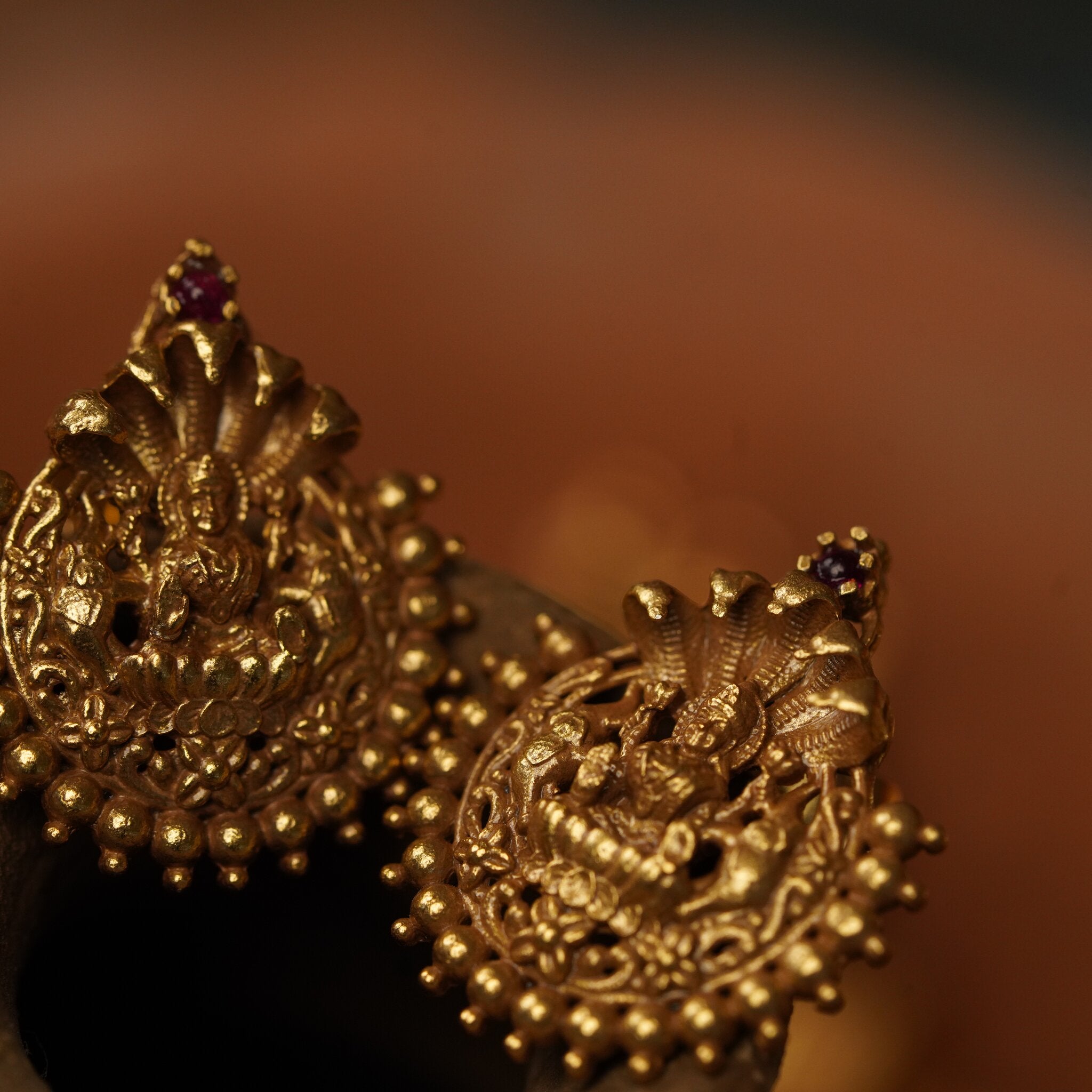 Naagalakshmi Studs