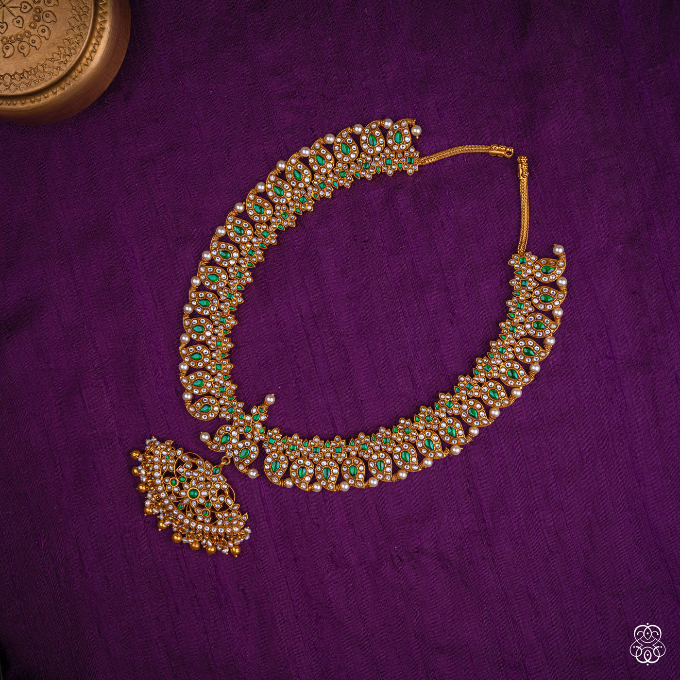 Dwiranga Reversible Kundan Necklace