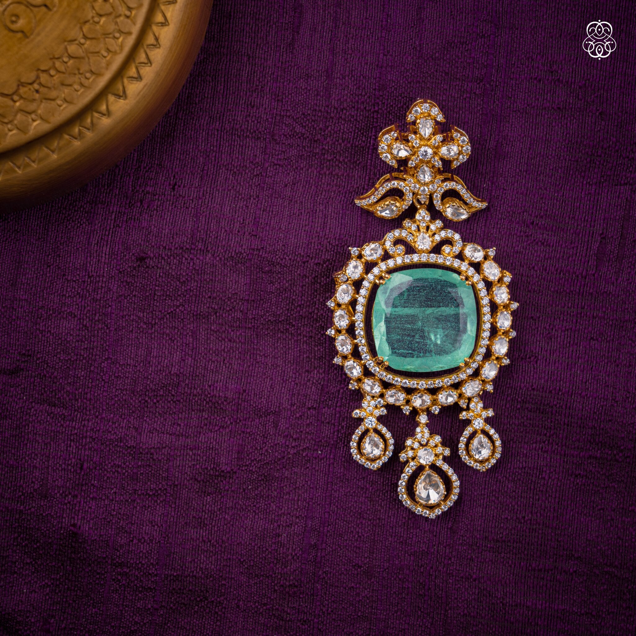 Haritaratna Pendant