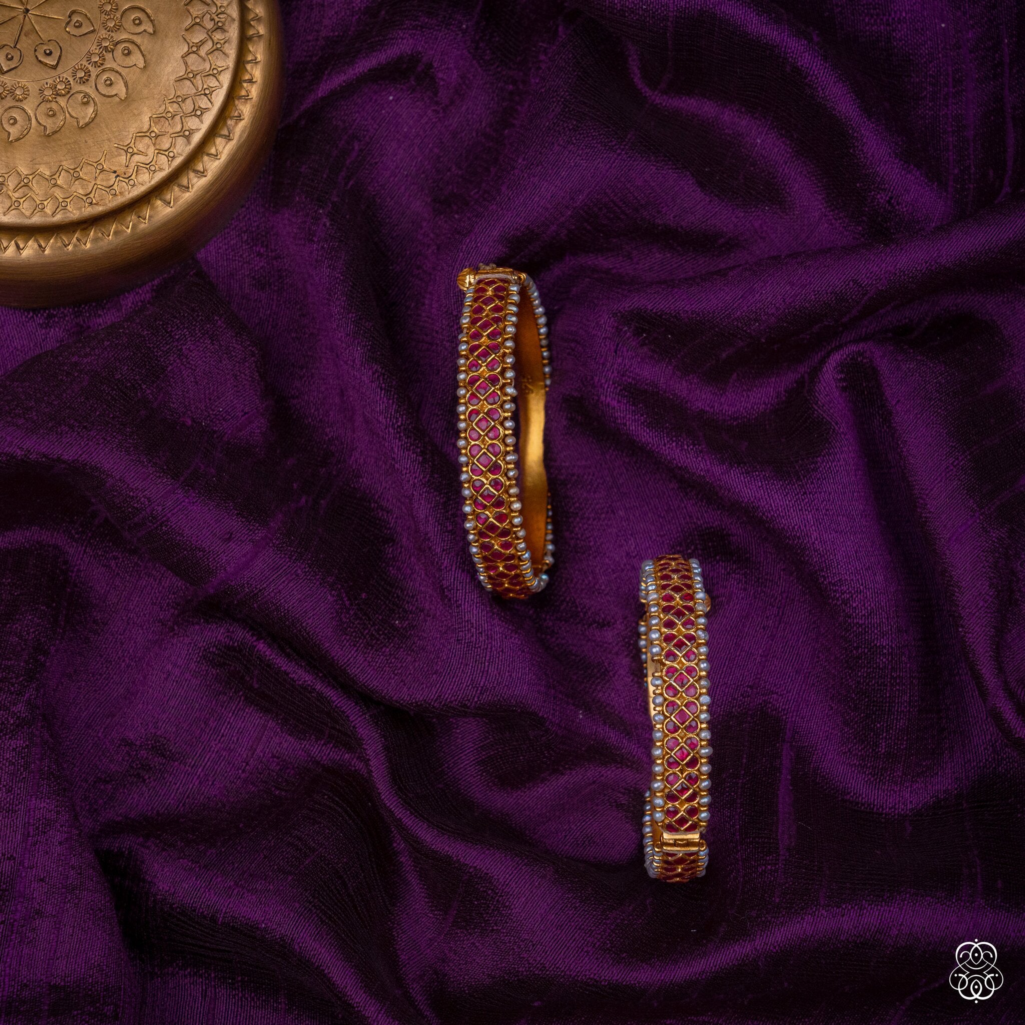 Manikya Bangle