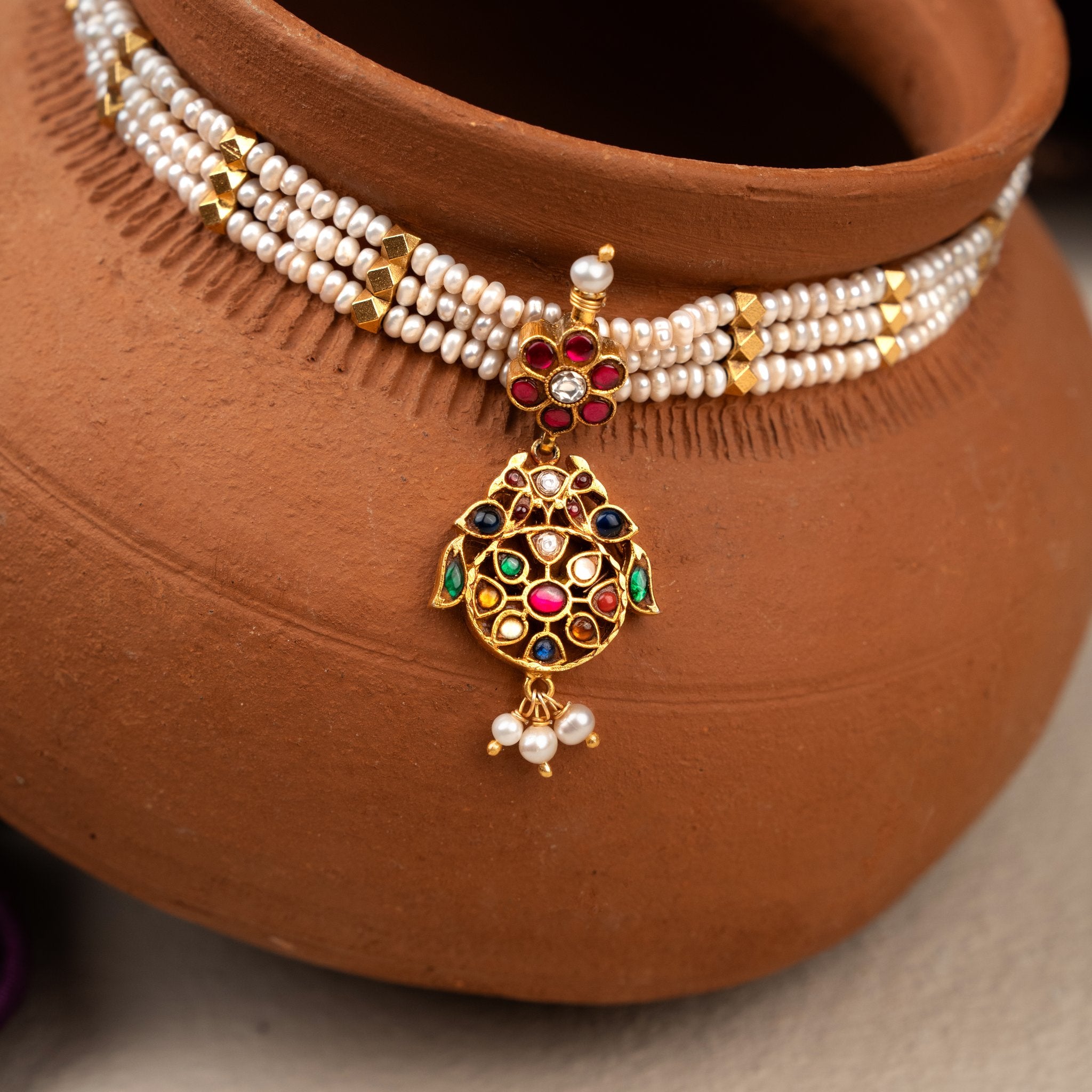 Navamani Choker