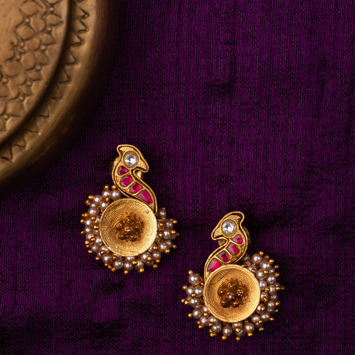 Radha Chaand Kundan Earrings