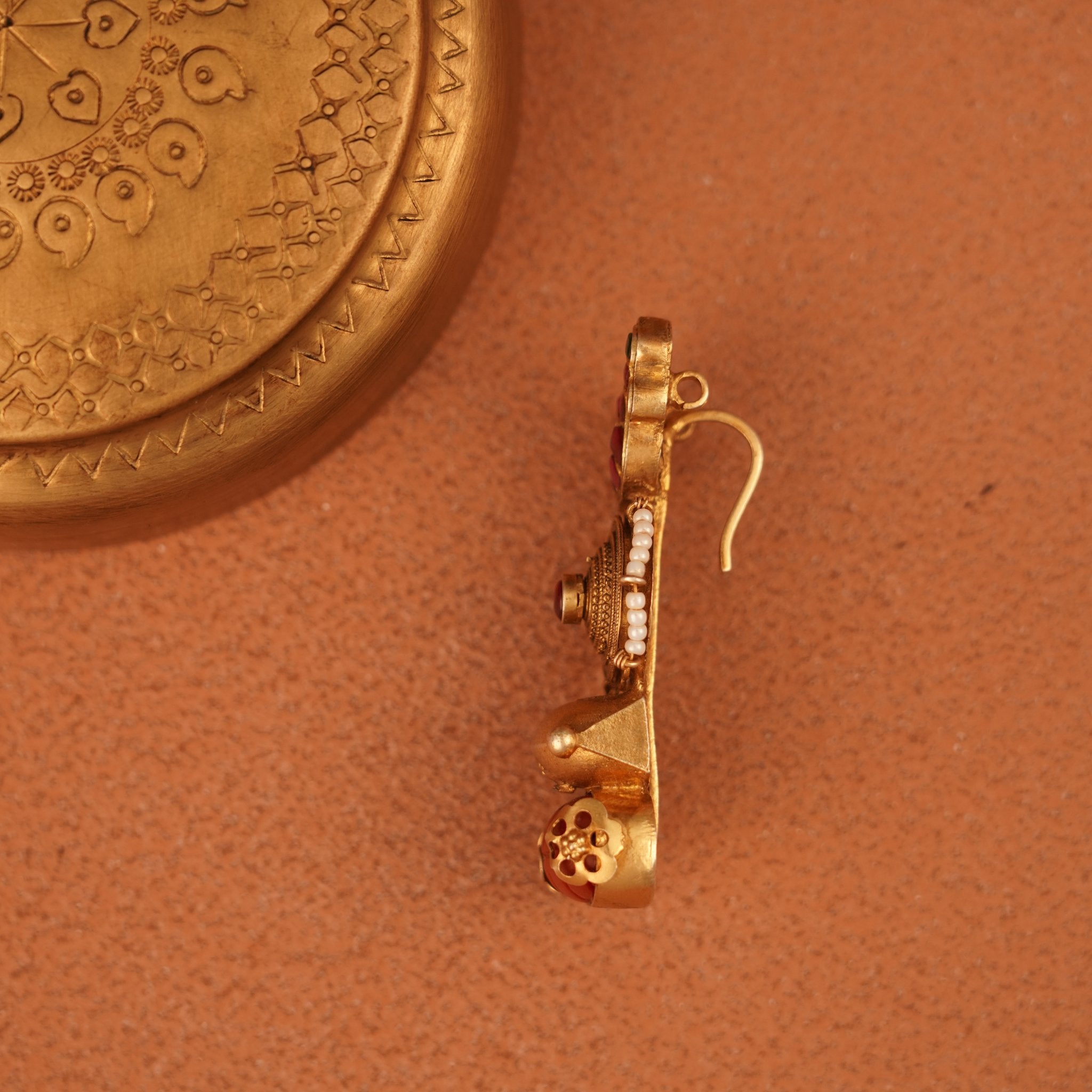 Shuka Pendant