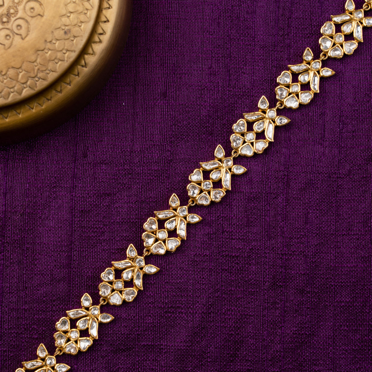 Shwetika Choker